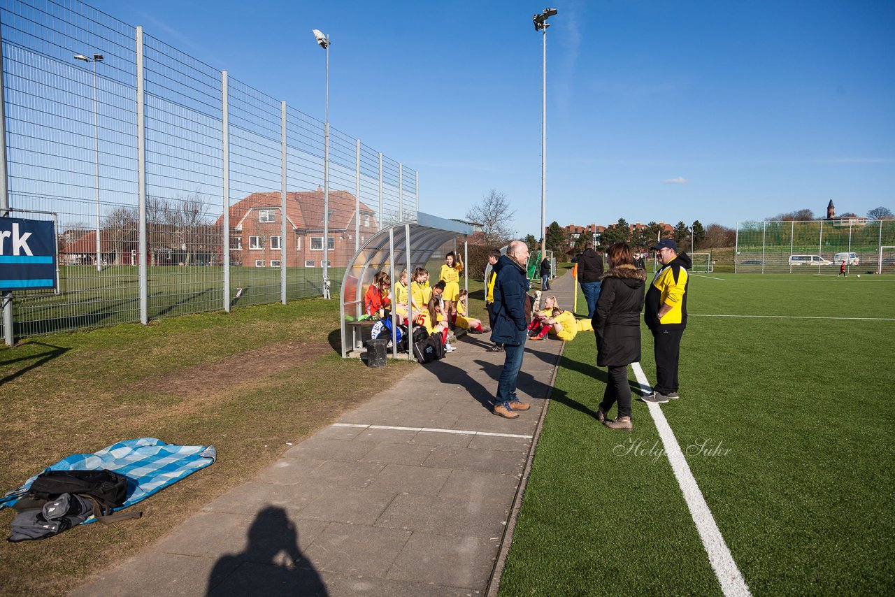 Bild 170 - B-Juniorinnen SG Weststeinburg/Bei - SV Fisia 03 : Ergebnis: 1:2